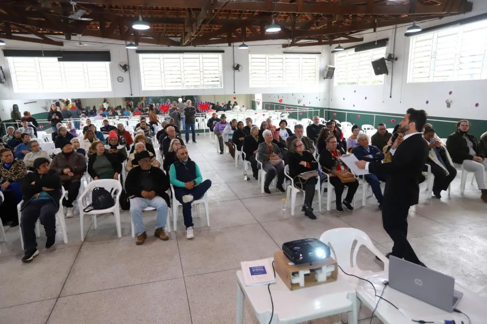 Fórum sobre conscientização da violência contra a pessoa idosa reúne mais de 100 participantes 